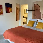 בית הארחה Casa Santa Giulia פרופריאנו